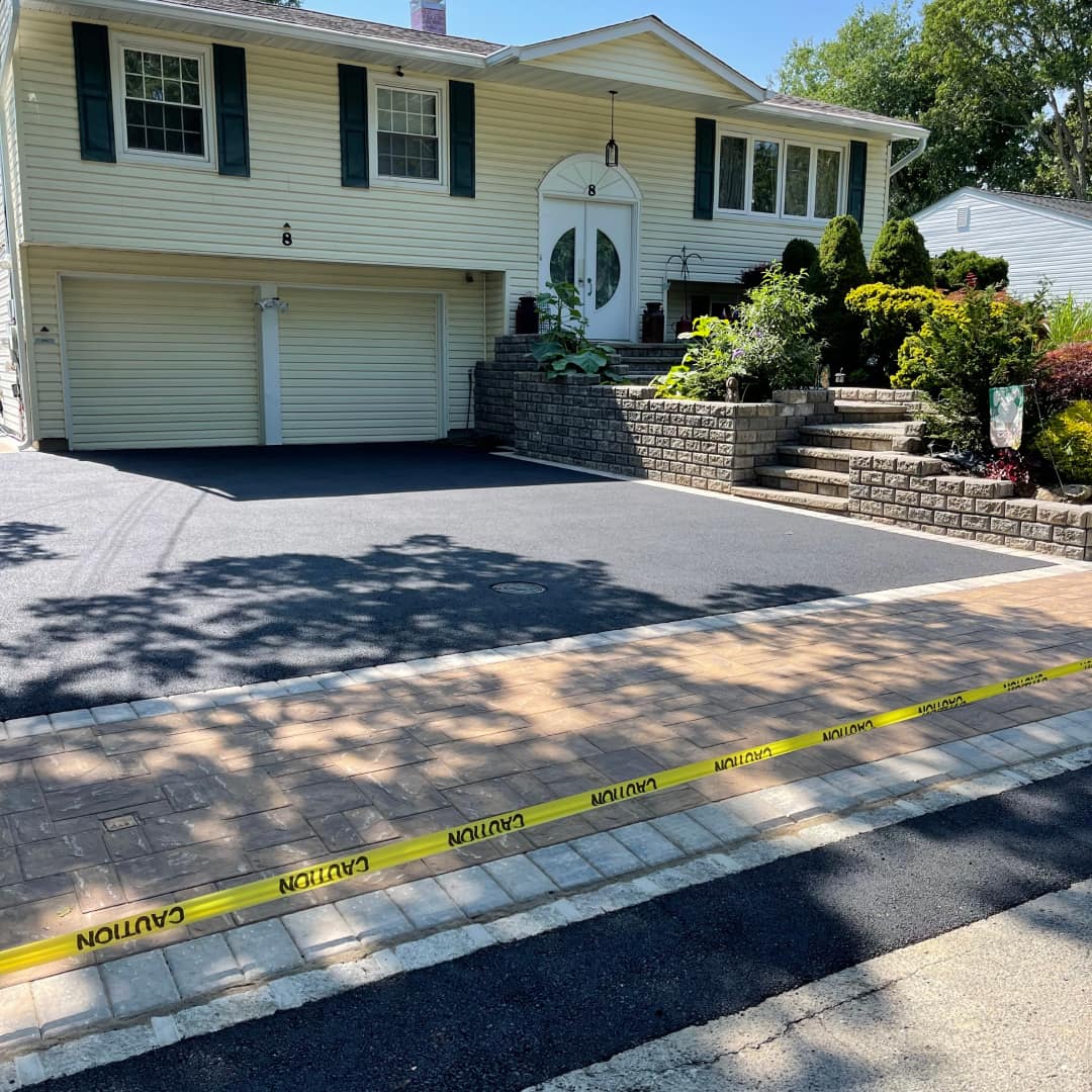 Recommended blacktop driveway contractors near Long Island