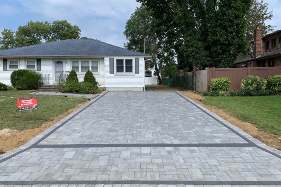 Affordable aspahlt driveway contractor near me Northport